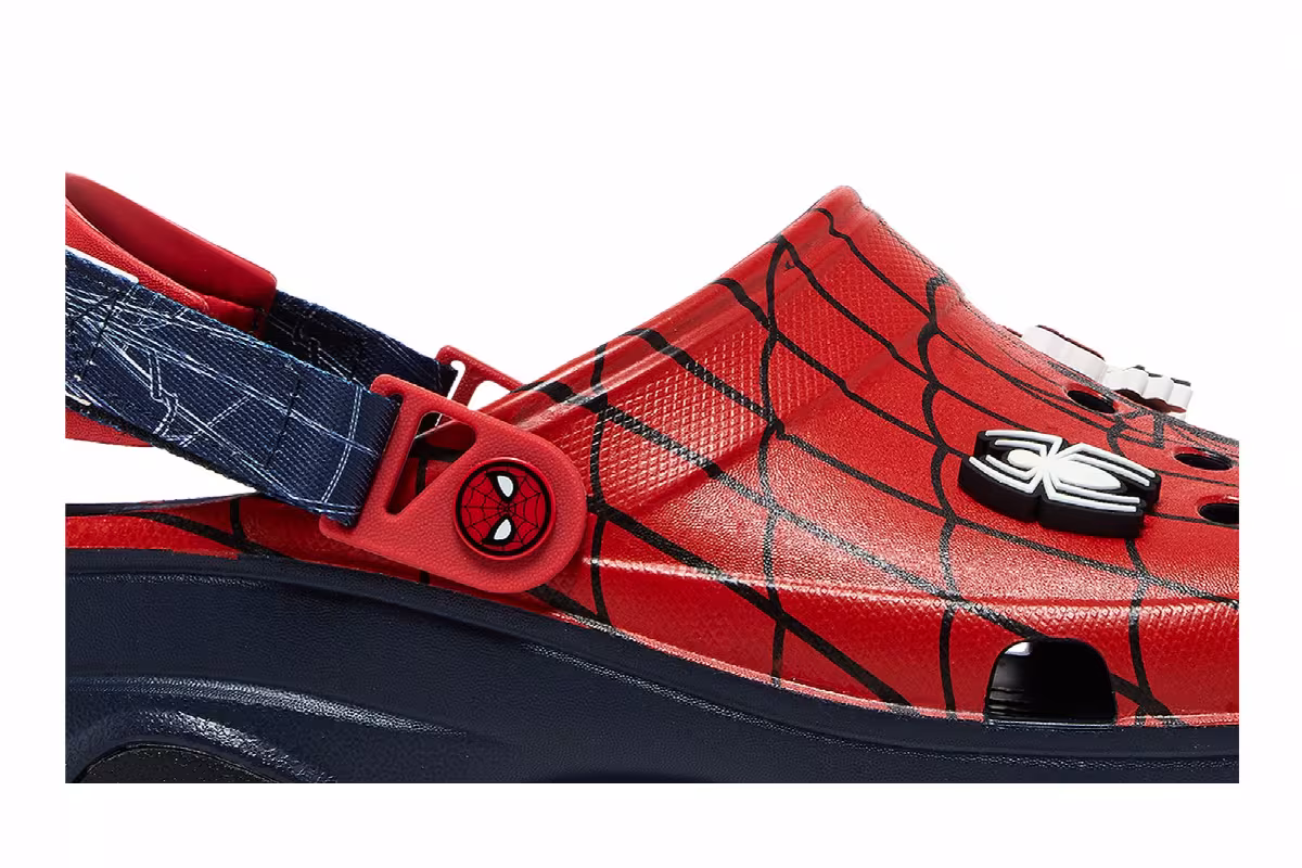 Marvel x Crocs All-Terrain Clog Spider-Man, view 3