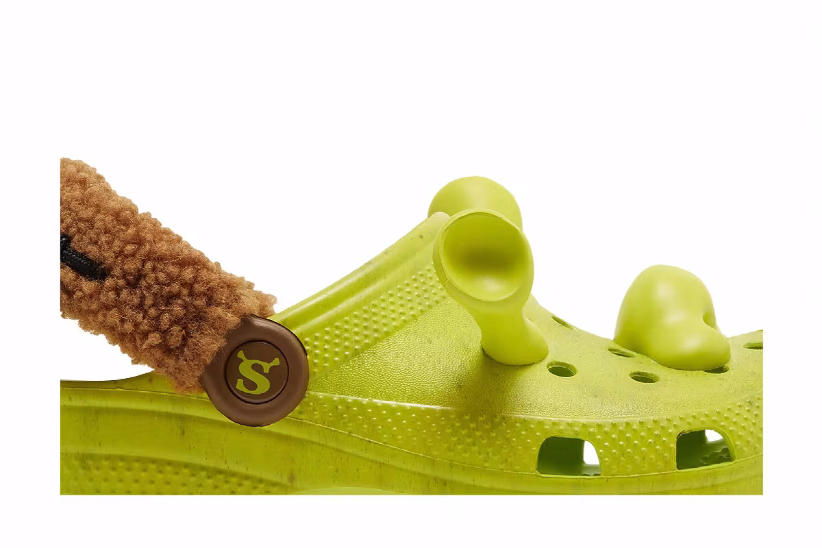 DreamWorks x Crocs Classic Clog Kids Shrek, view 3
