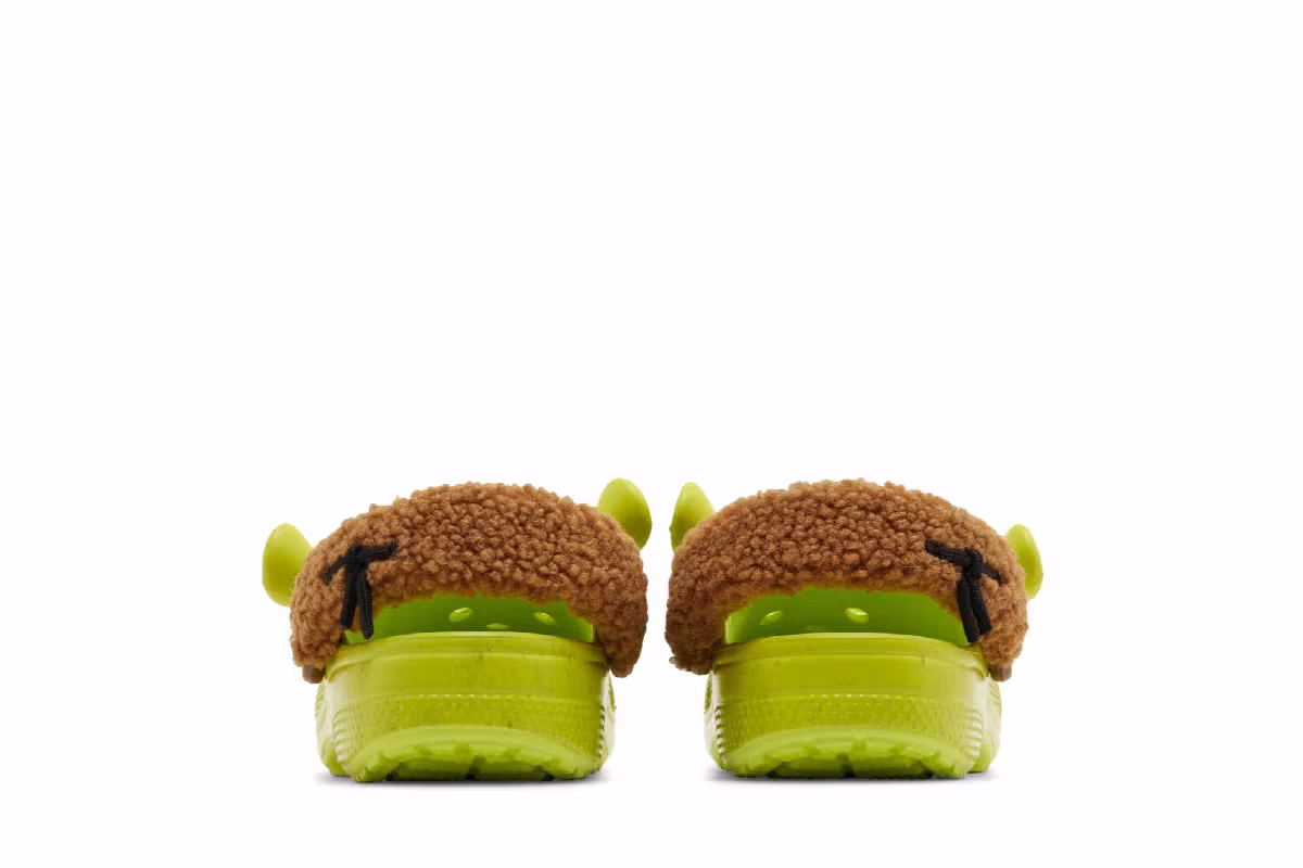 DreamWorks x Crocs Classic Clog Kids Shrek, view 7