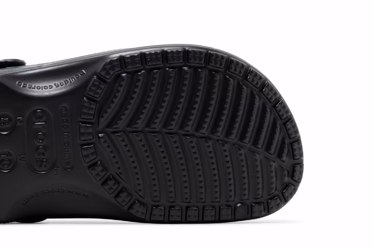Marvel x Crocs Classic Clog Venom, view 6