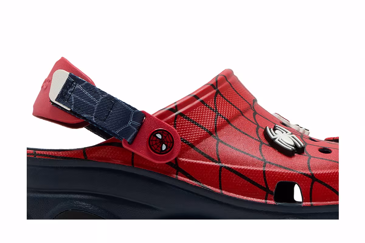 Marvel x Crocs All-Terrain Clog Kids Spider-Man, view 3