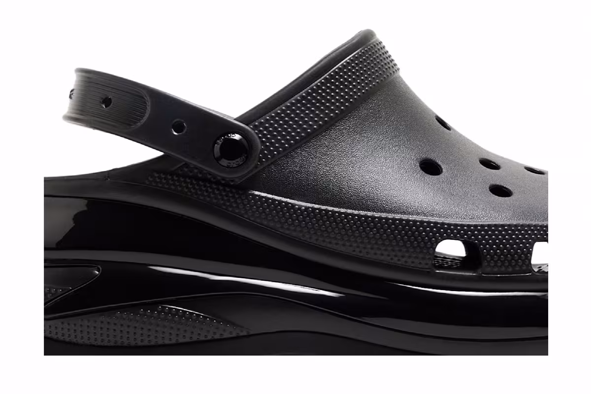 Crocs Mega Crush Clog Black, view 3