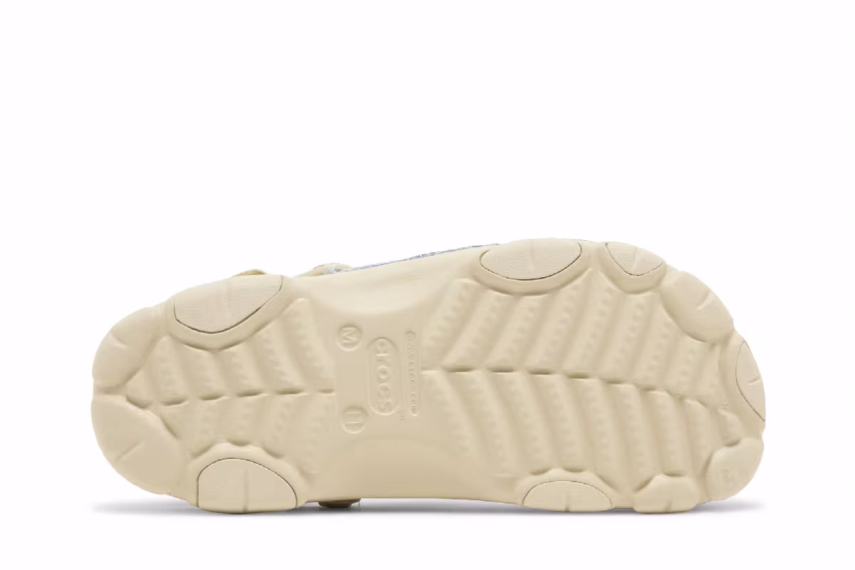Levi's x Crocs Classic All-Terrain Clog Sashiko - Bone Blue, view 5