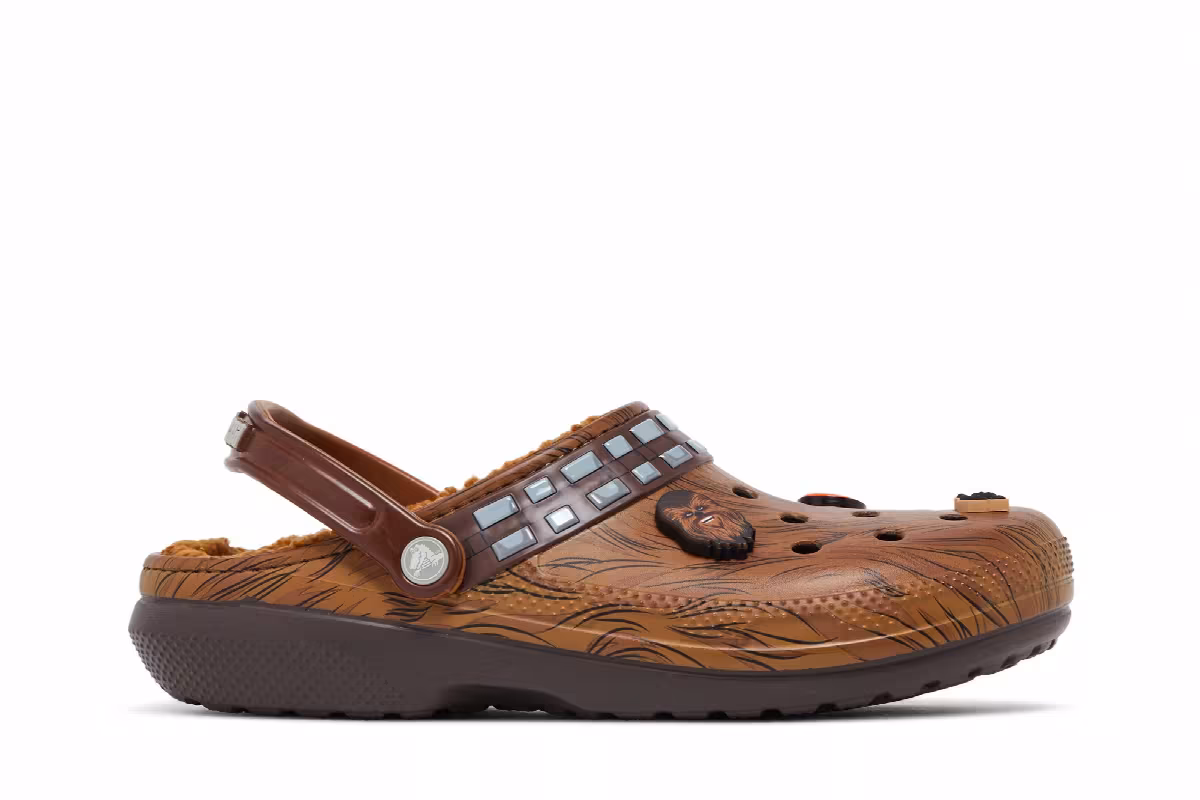 Star Wars x Crocs Classic Lined Clog Chewbacca, view 2
