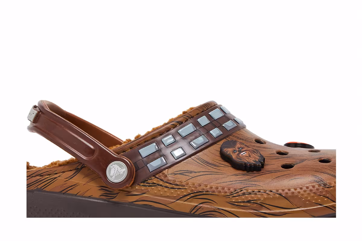 Star Wars x Crocs Classic Lined Clog Chewbacca, view 3