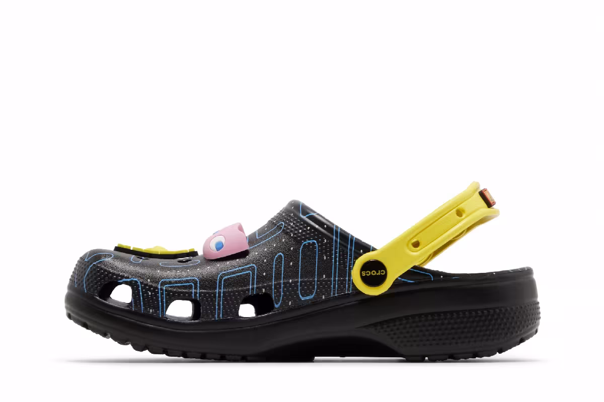 Pac-Man x Crocs Classic Clog Maze, view 4