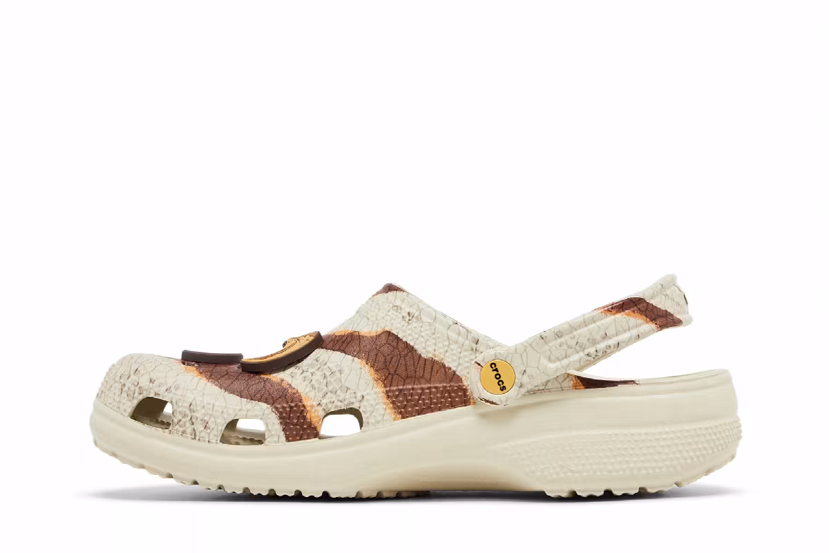 Jurassic World x Crocs Classic Clog Bone, view 4