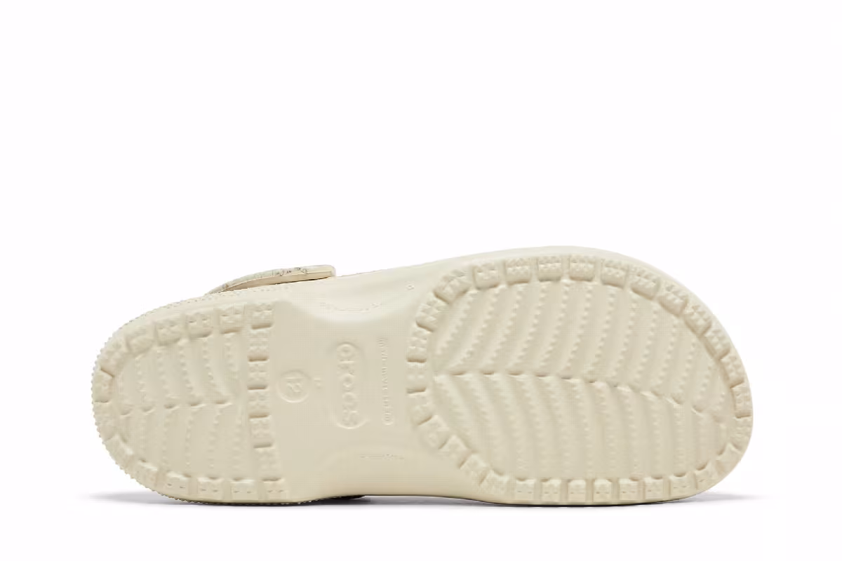 Jurassic World x Crocs Classic Clog Bone, view 5