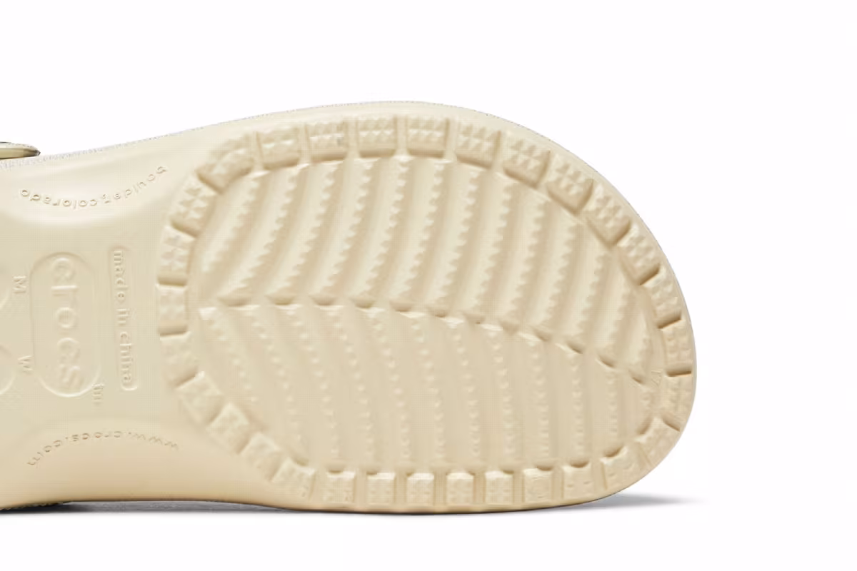 Dreamville x Crocs Classic Clog Black, view 6