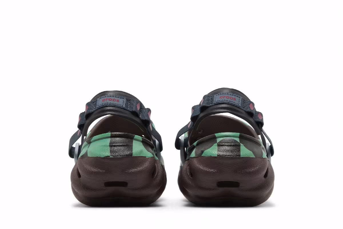 Demon Slayer x Crocs Echo Clog Tanjiro, view 7