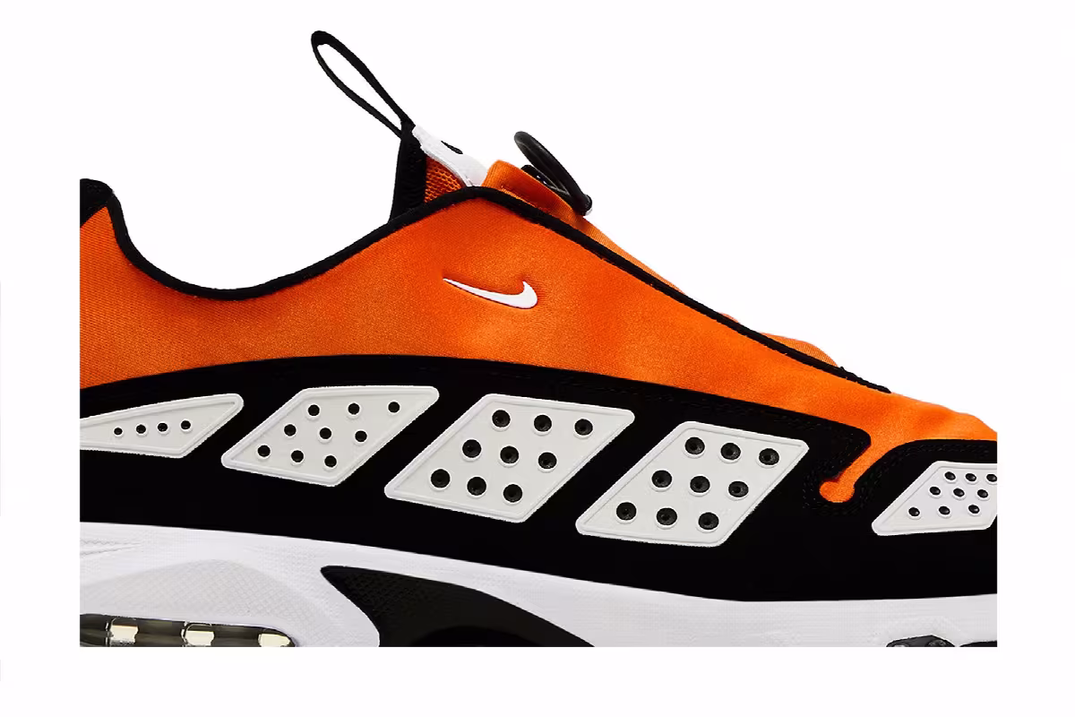 Nike Women's Air Sunder Max Safety Orange, view 3