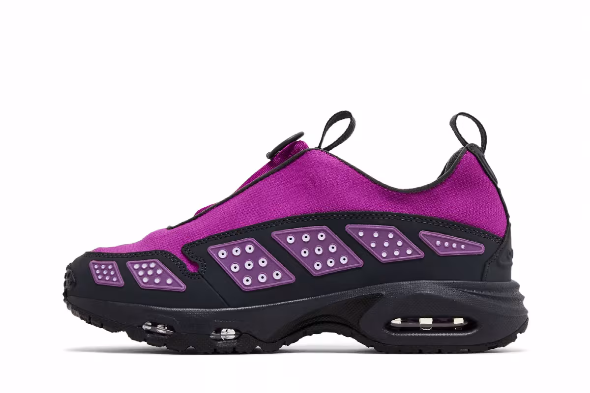 Nike Women's Air Sunder Max GORE-TEX Bold Berry, view 4