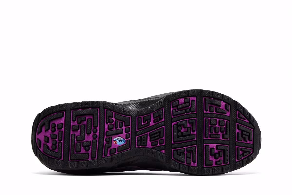 Nike Women's Air Sunder Max GORE-TEX Bold Berry, view 5