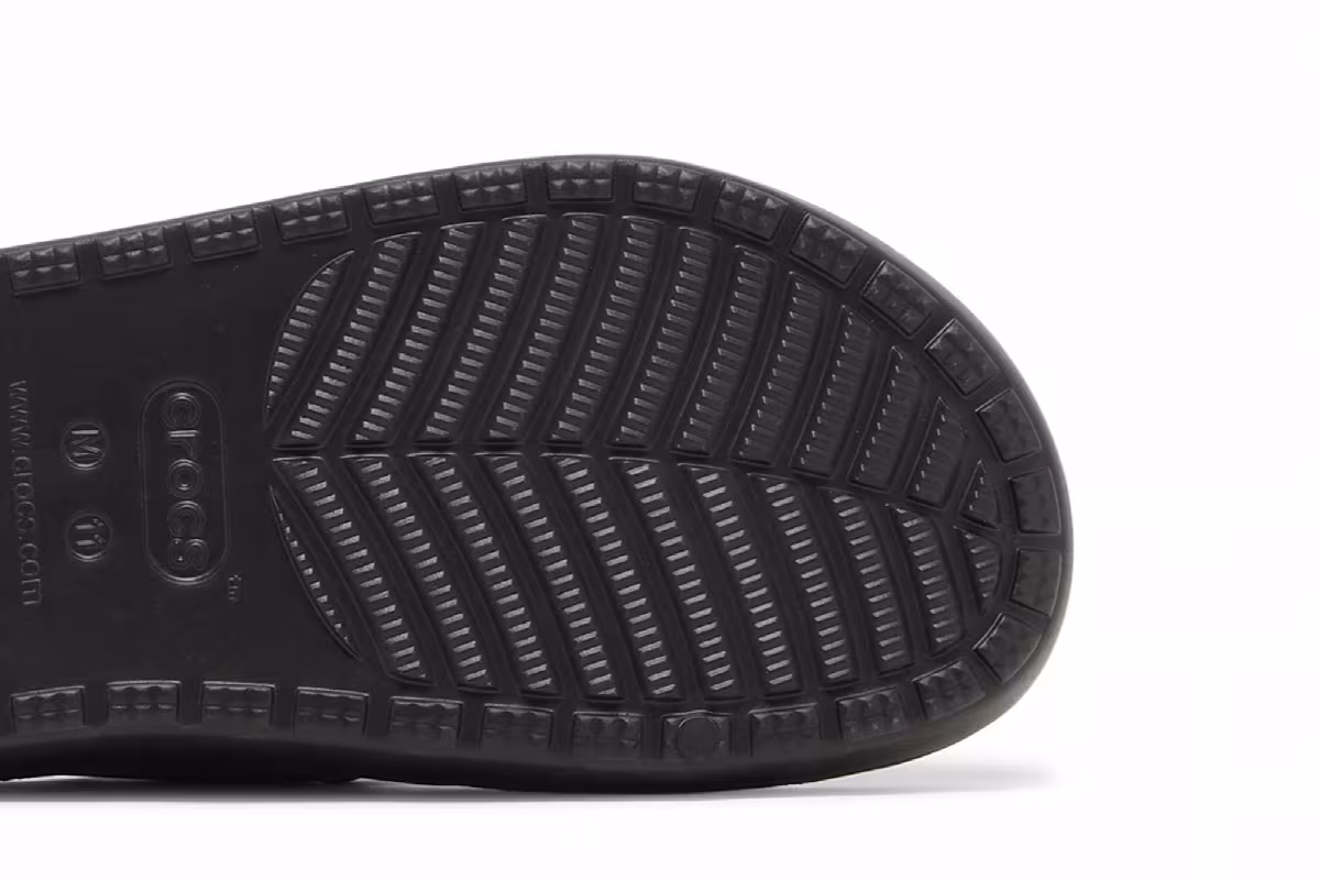 Harry Potter x Crocs Classic Cozzzy Sandal The Dark Arts, view 6