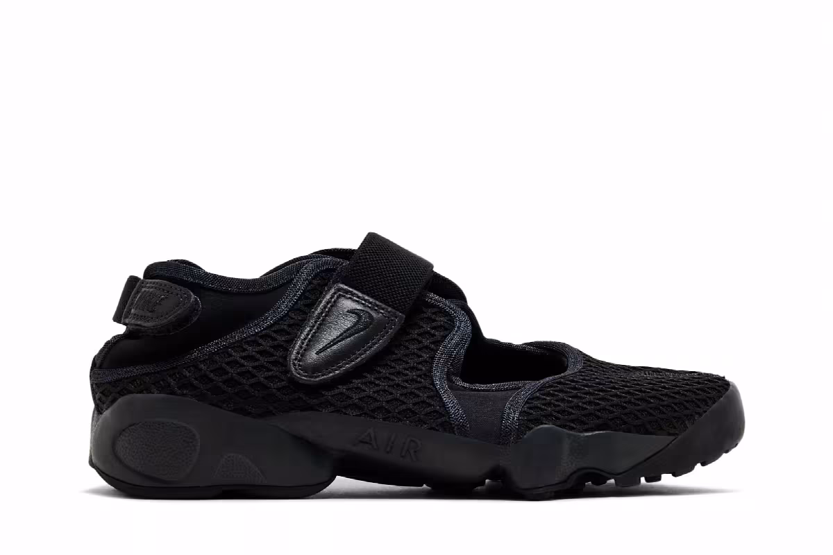 Nike Women's Air Rift Triple Black, view 2