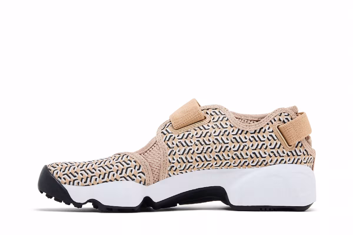 Nike Women's Air Rift United in Victory, view 4