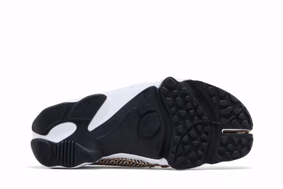 Nike Women's Air Rift United in Victory, view 5