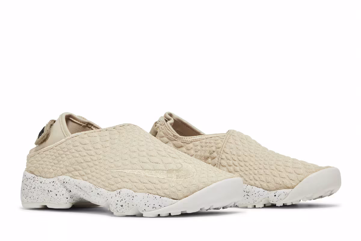 Nike Women's Rift Wrap SE Oatmeal, view 9