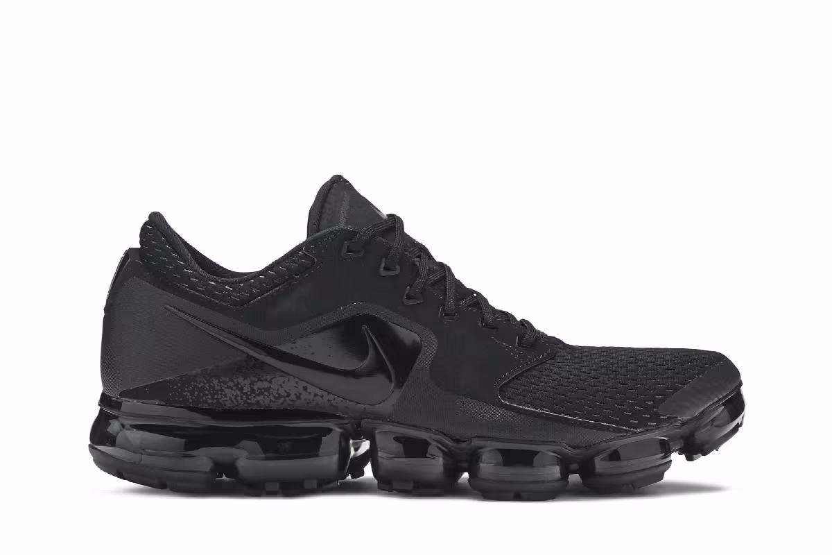 Nike Air VaporMax CS Triple Black, view 2
