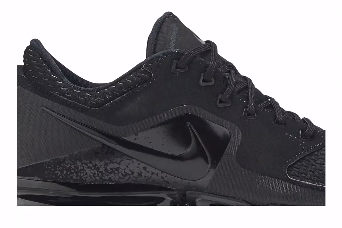 Nike Air VaporMax CS Triple Black, view 3