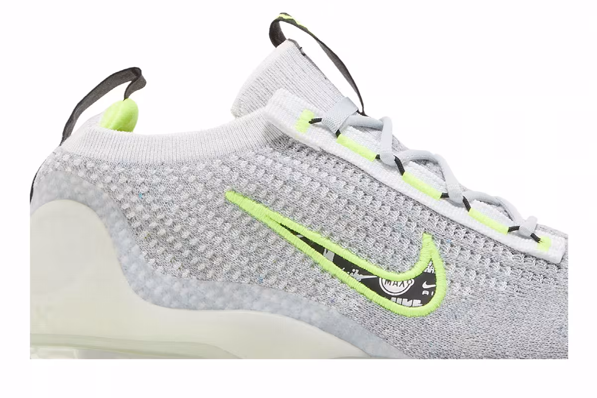 Nike Air VaporMax 2021 Flyknit GS Wolf Grey Volt, view 3