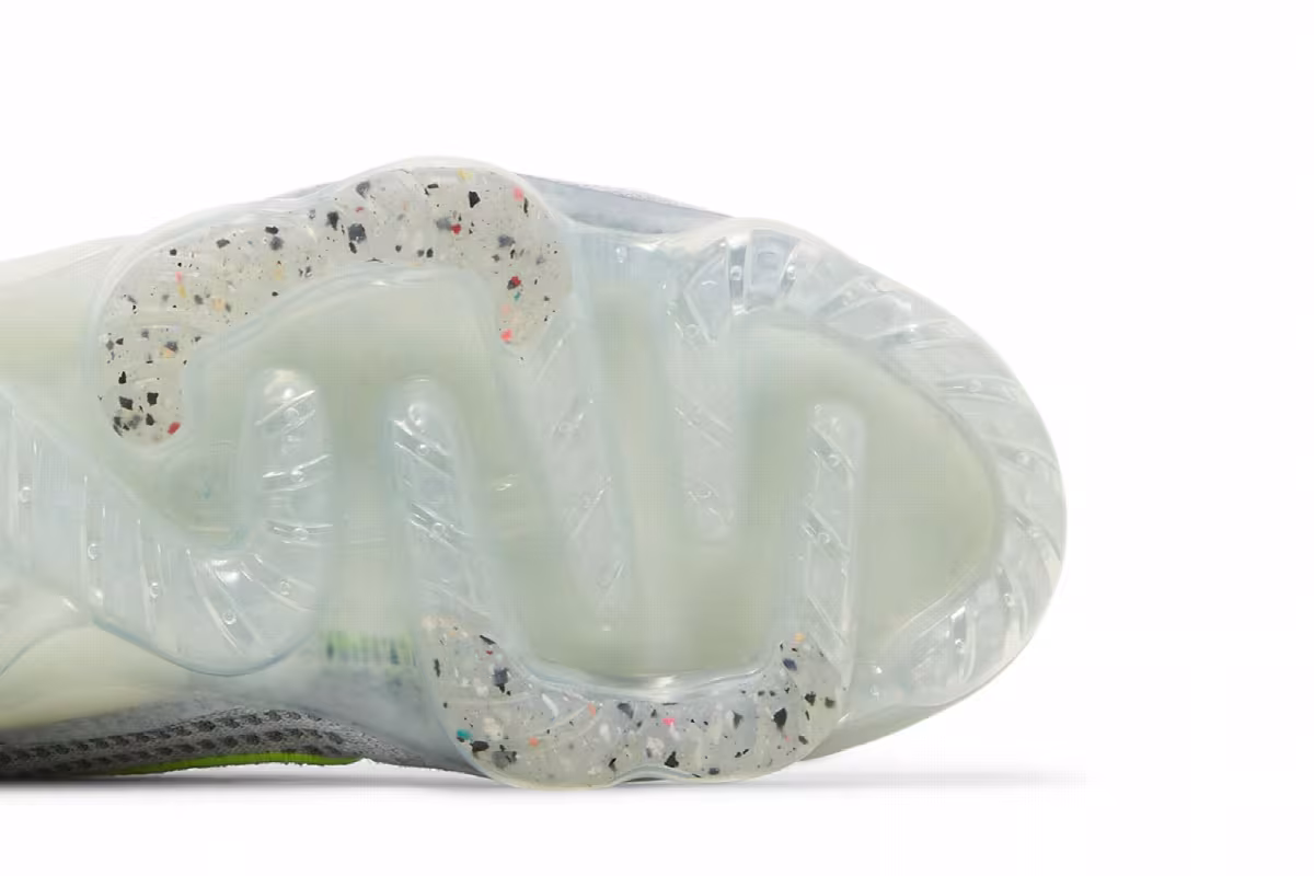 Nike Air VaporMax 2021 Flyknit GS Wolf Grey Volt, view 6