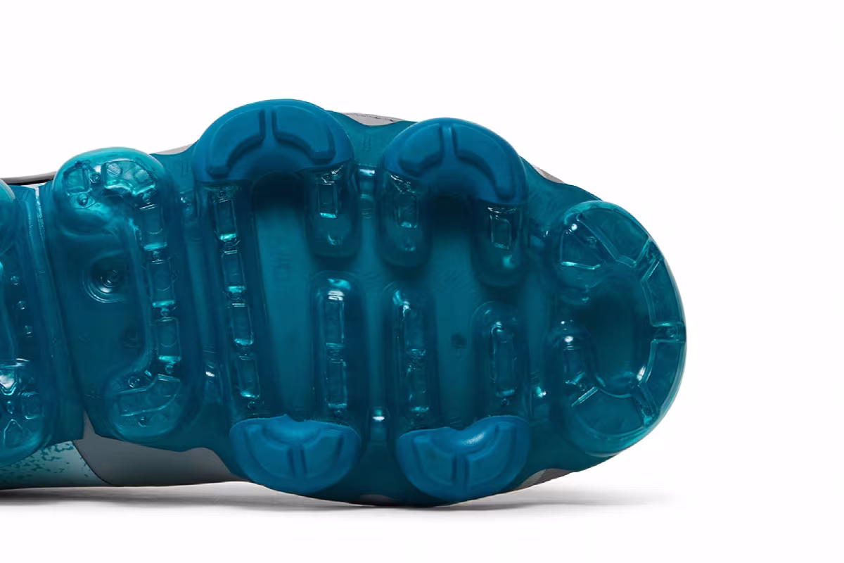 Nike Air VaporMax GS Vast Grey, view 6