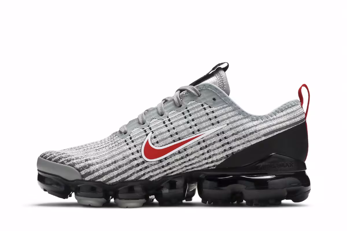 Nike Air VaporMax Flyknit 3 GS Particle Grey University Red, view 4