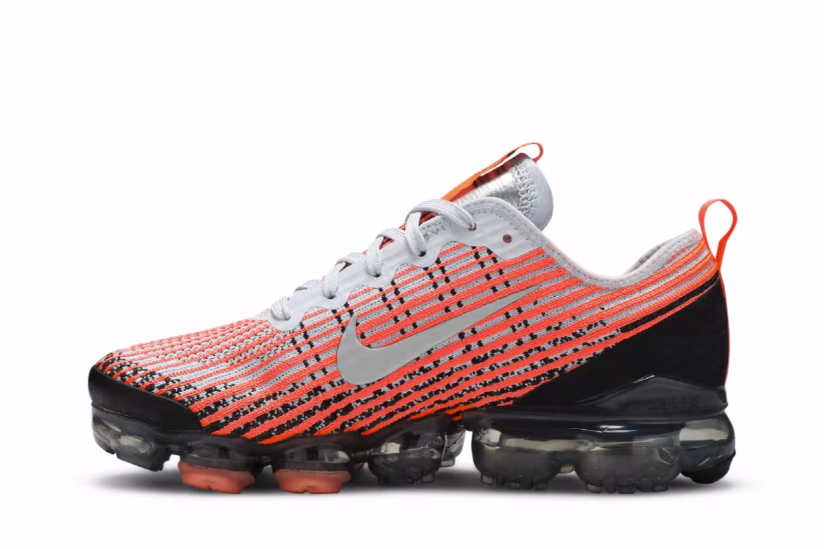 Nike Air VaporMax Flyknit 3 GS Bright Mango, view 4