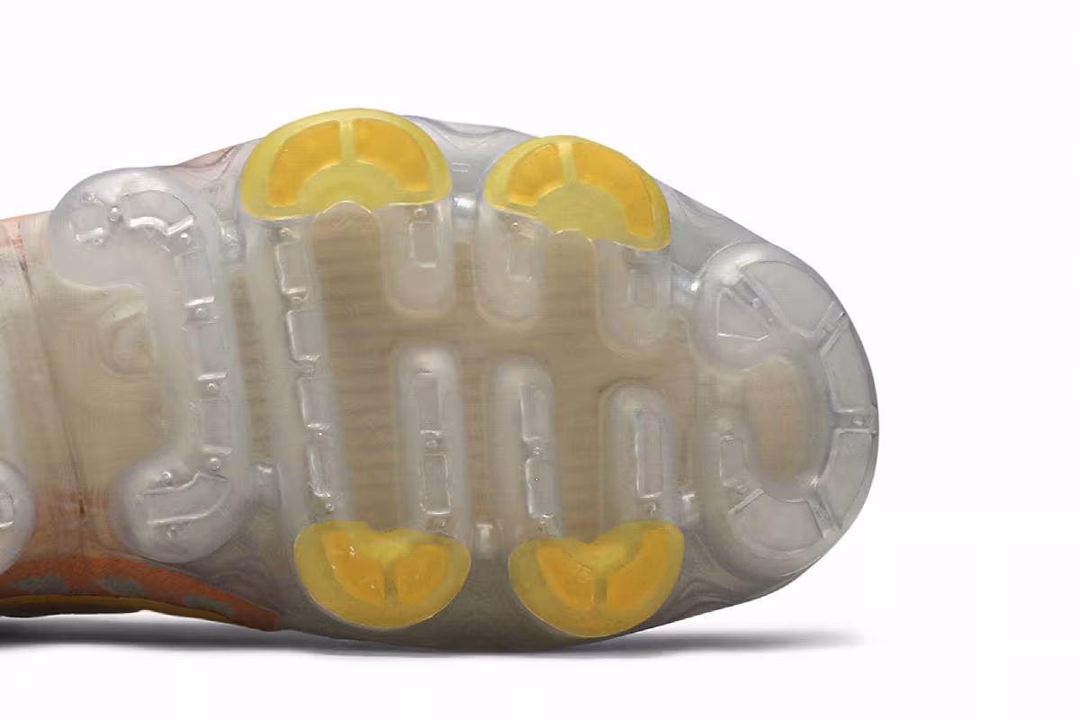 Nike Women's Air VaporMax 2019 White Orange, view 6