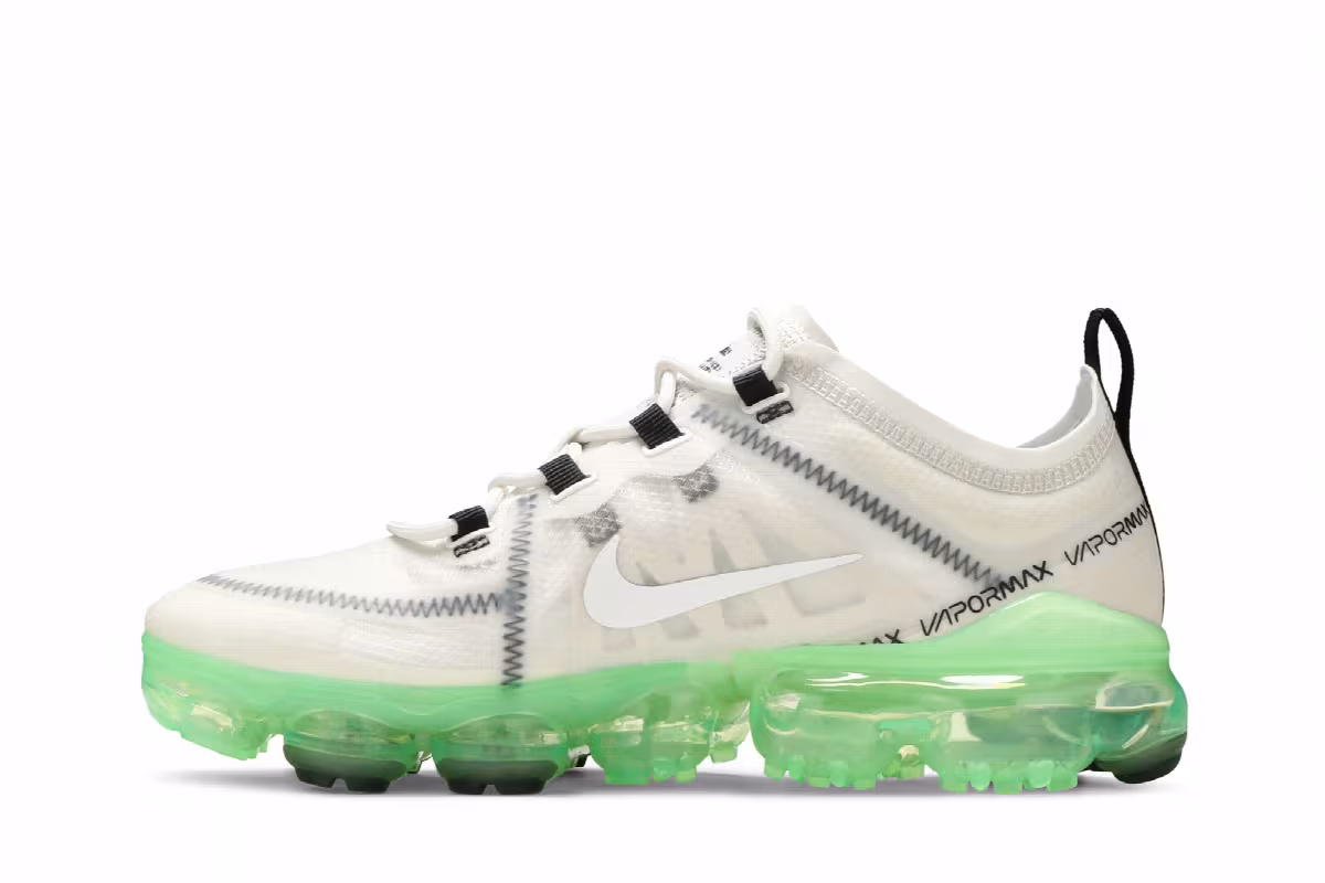 Nike Women's Air VaporMax 2019 Phantom Volt, view 4