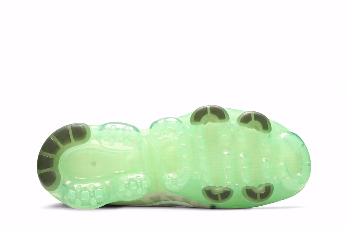Nike Women's Air VaporMax 2019 Phantom Volt, view 5