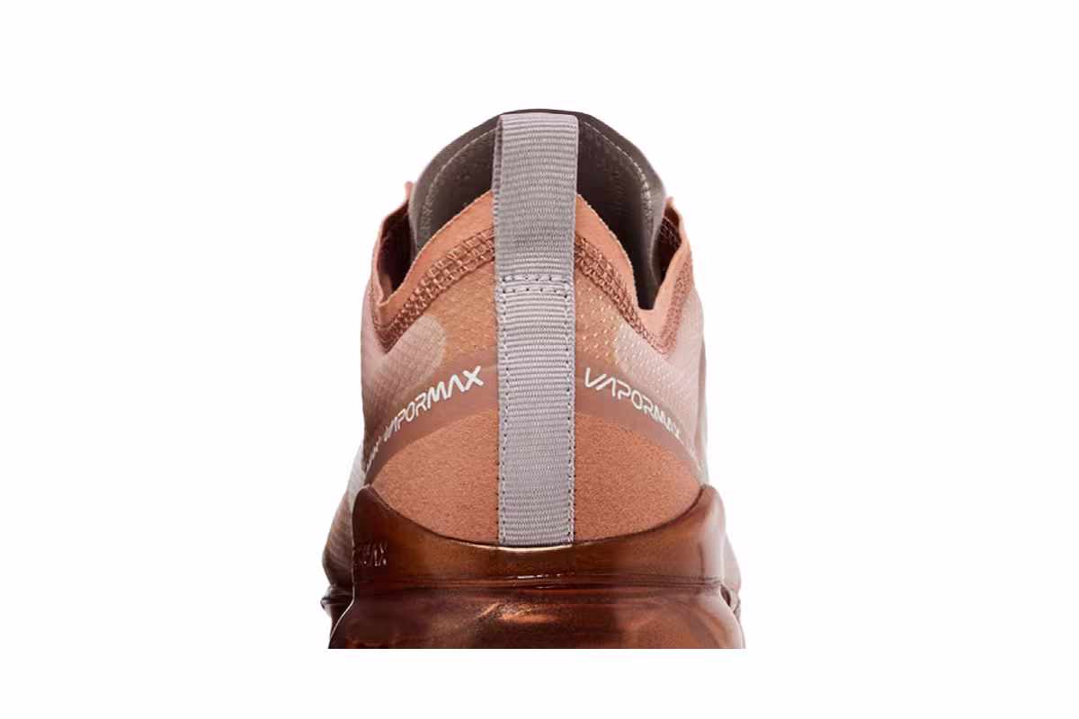 Nike Women's Air VaporMax 2019 Rose Gold, view 8