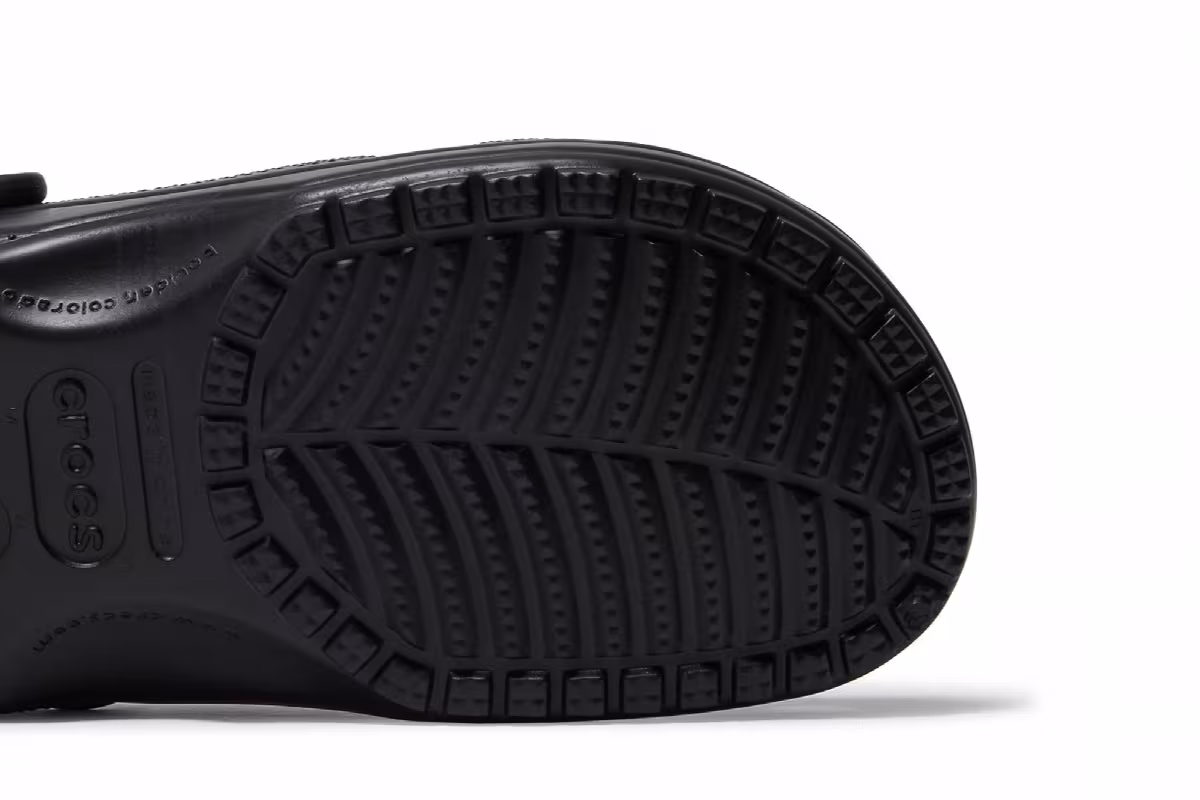 Pleasures x Crocs Classic Clog Skeleton - Glow in the Dark, view 6