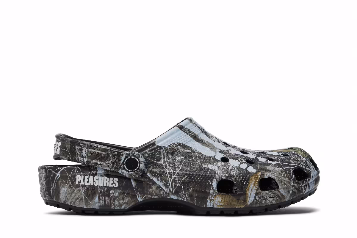 Pleasures x Realtree x Crocs Classic Clog Skeleton - Edge Camo, view 2