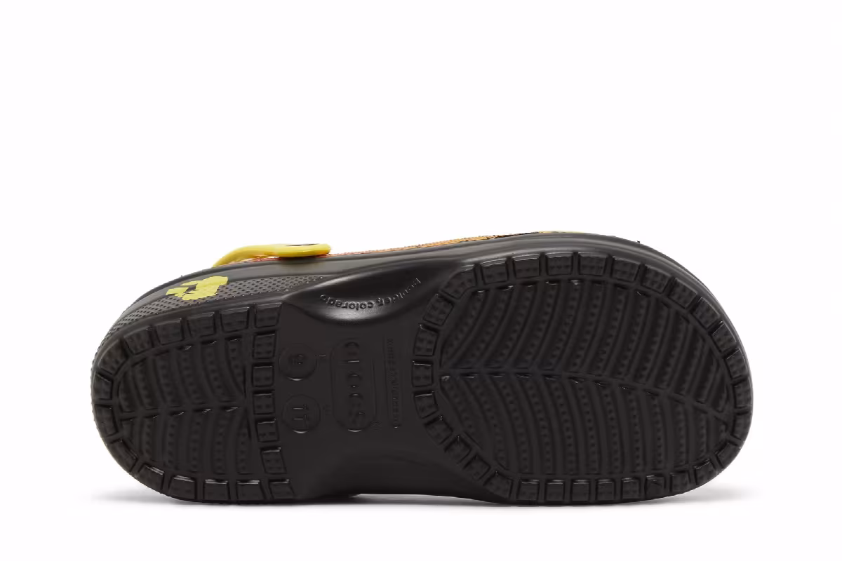 Pokémon x Crocs Classic Clog Pikachu, view 5