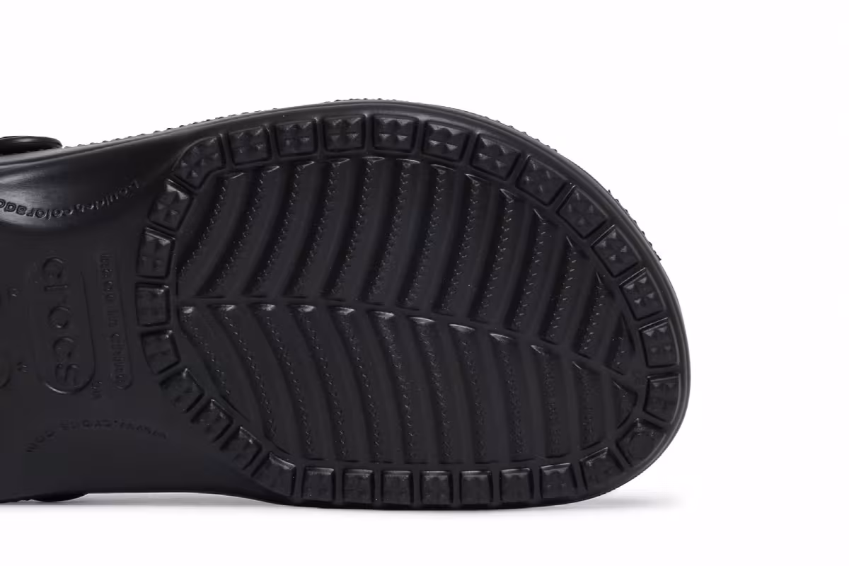 Wu-Tang Clan x Crocs Classic Clog Black, view 6