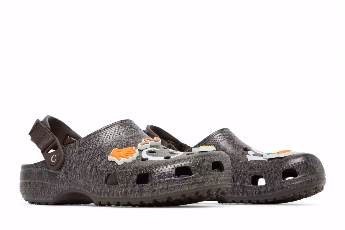 Anwar Carrots x Crocs Clog Soil - Espresso, view 9