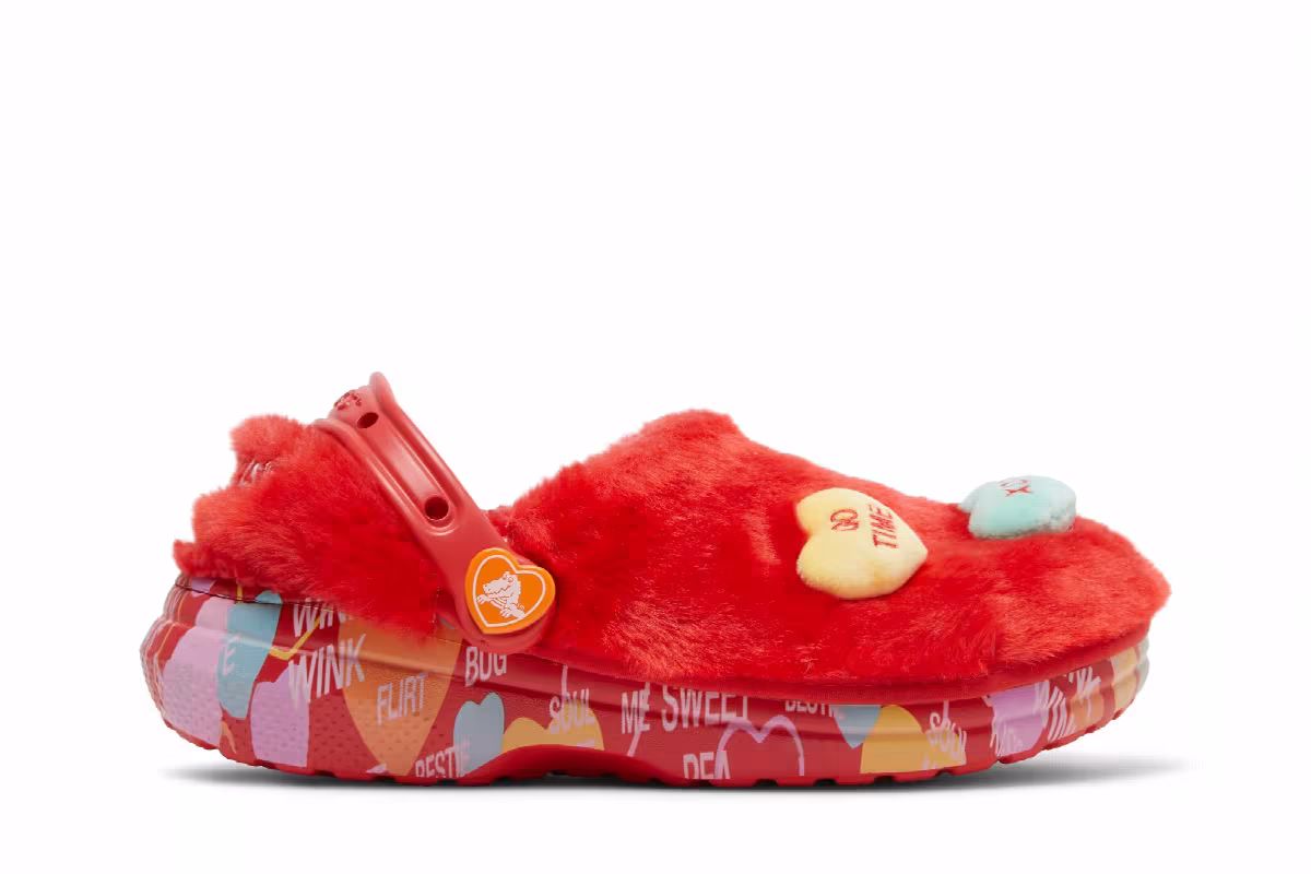 Sweethearts x Crocs Clog Classic Fur Valentine's Day, view 2