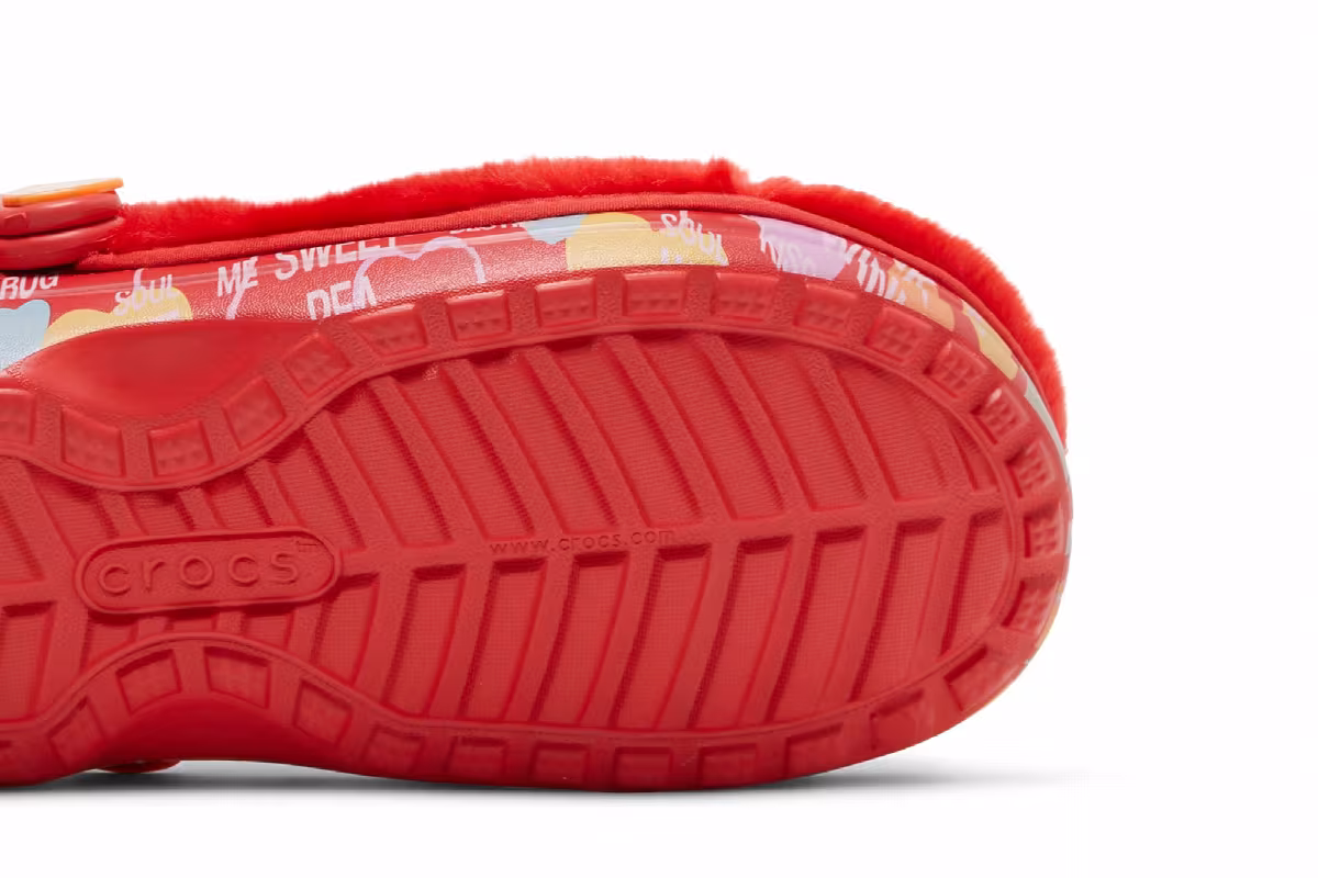 Sweethearts x Crocs Clog Classic Fur Valentine's Day, view 6