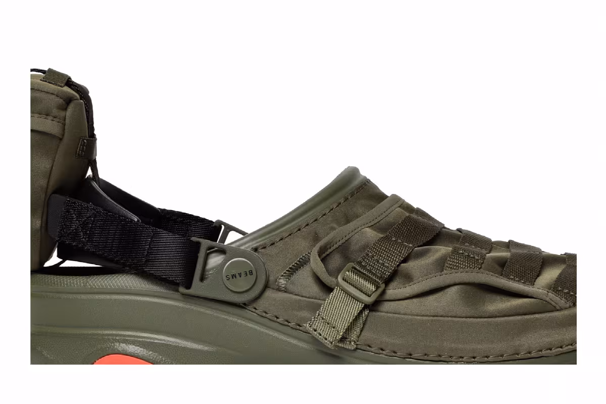 BEAMS x Crocs Classic All-Terrain Military Clog Army Green, view 3