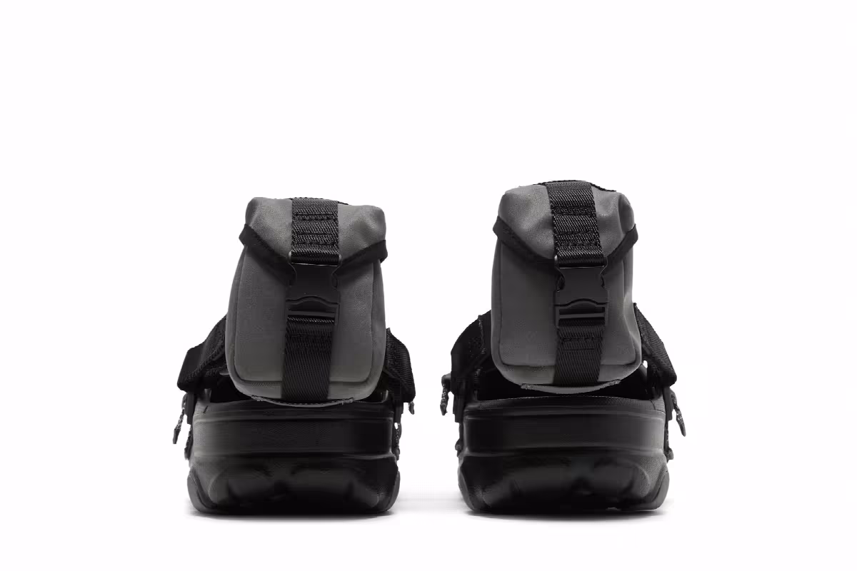 BEAMS x Crocs Classic All-Terrain Military Clog Black, view 7