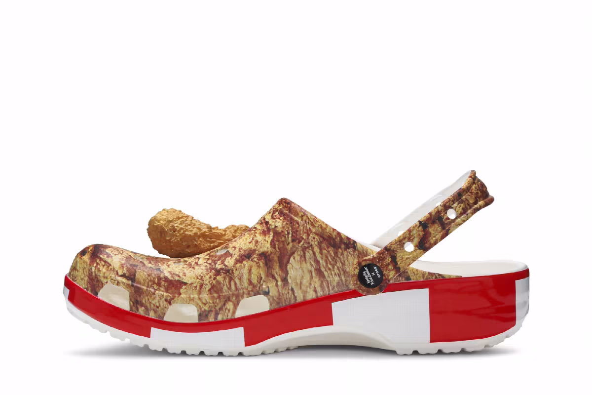 KFC x Crocs Classic Clog Fried Chicken Print, view 4