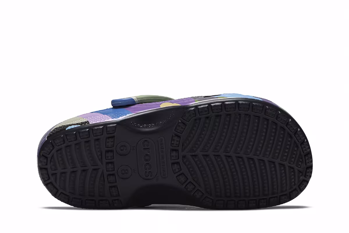Takashi Murakami x Crocs Clog ComplexCon Exclusive, view 5
