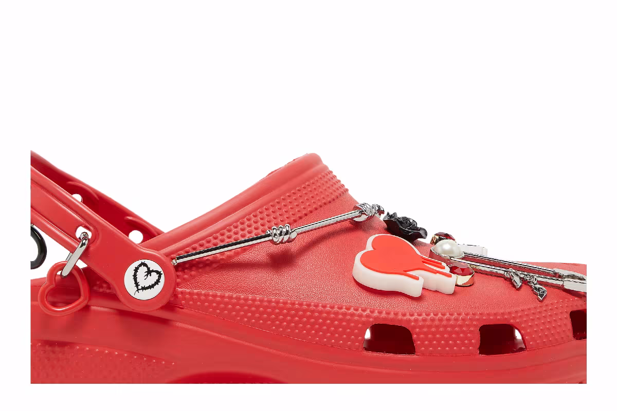 Karol G x Crocs Classic Clog Metal Hearts, view 3