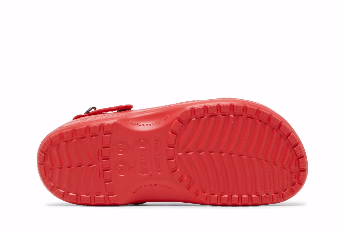 Karol G x Crocs Classic Clog Metal Hearts, view 5
