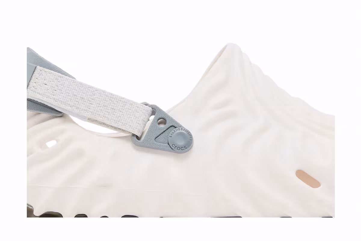Salehe Bembury x Crocs Pollex Clog White, view 3