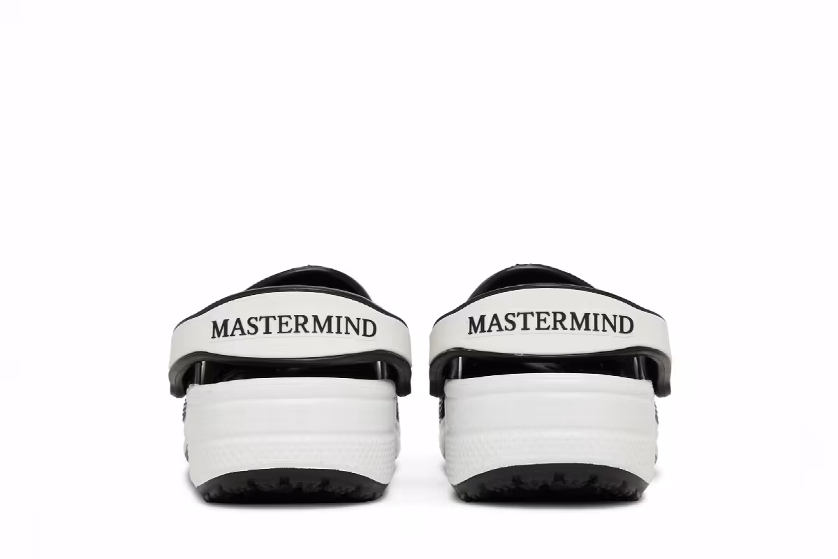 Mastermind Japan x Crocs Classic Clog Black White, view 7