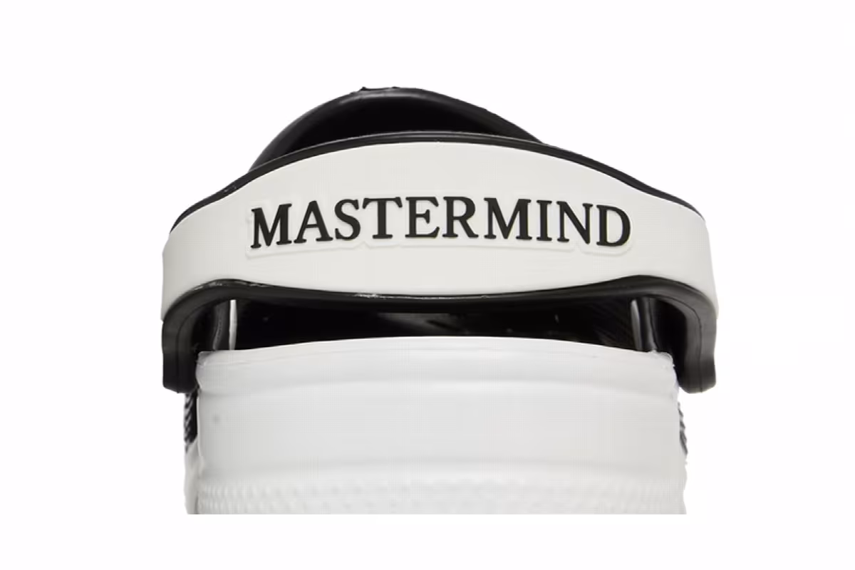 Mastermind Japan x Crocs Classic Clog Black White, view 8