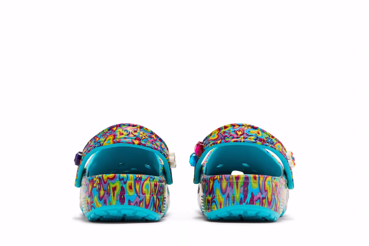 Lisa Frank x Crocs Classic Clog Kids Digital Aqua Multi Hearts, view 7